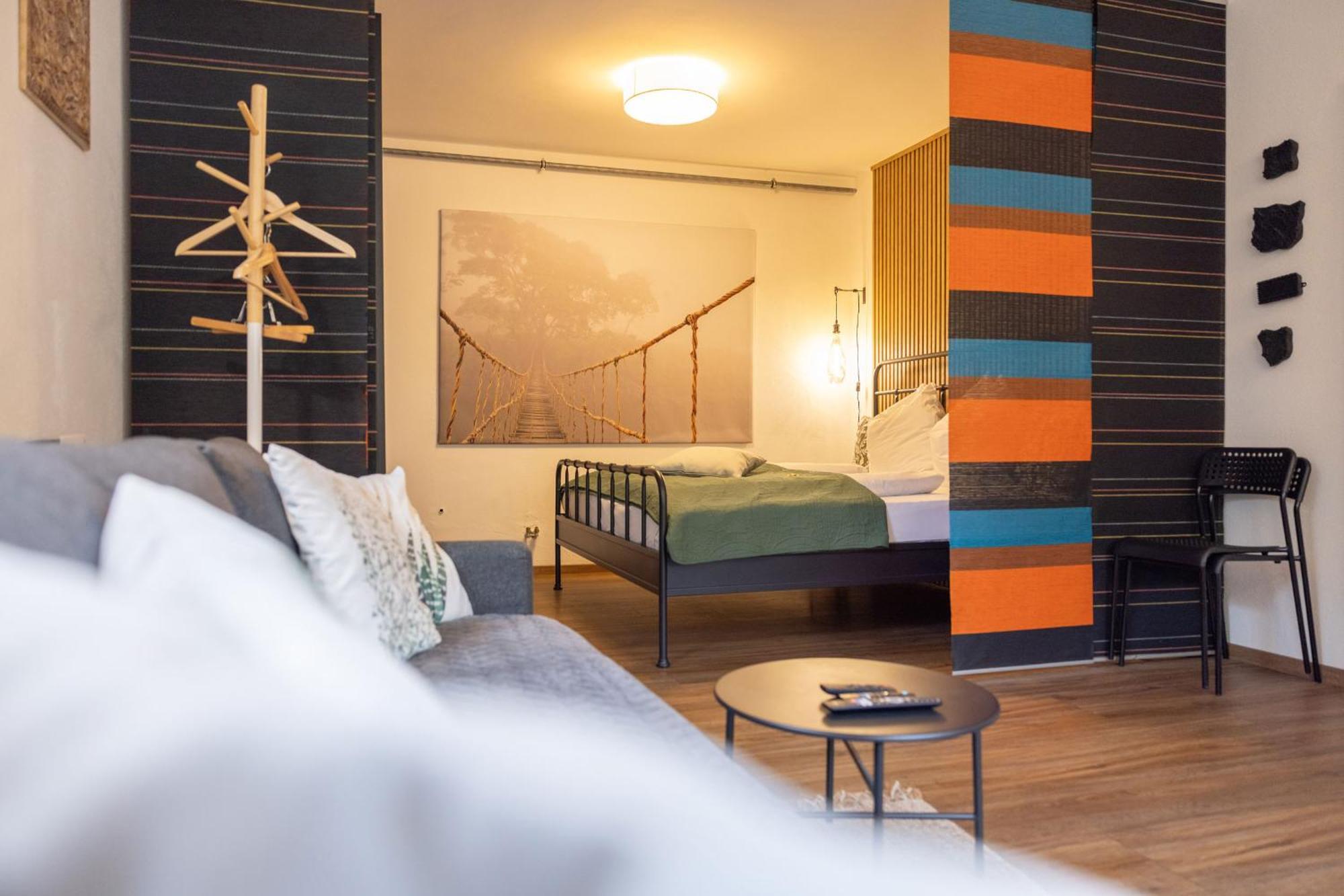 Ideal Fuer Kurze Aufenthalte - Gemuetliches 1-Zimmer-Apartment Adelsdorf Zewnętrze zdjęcie