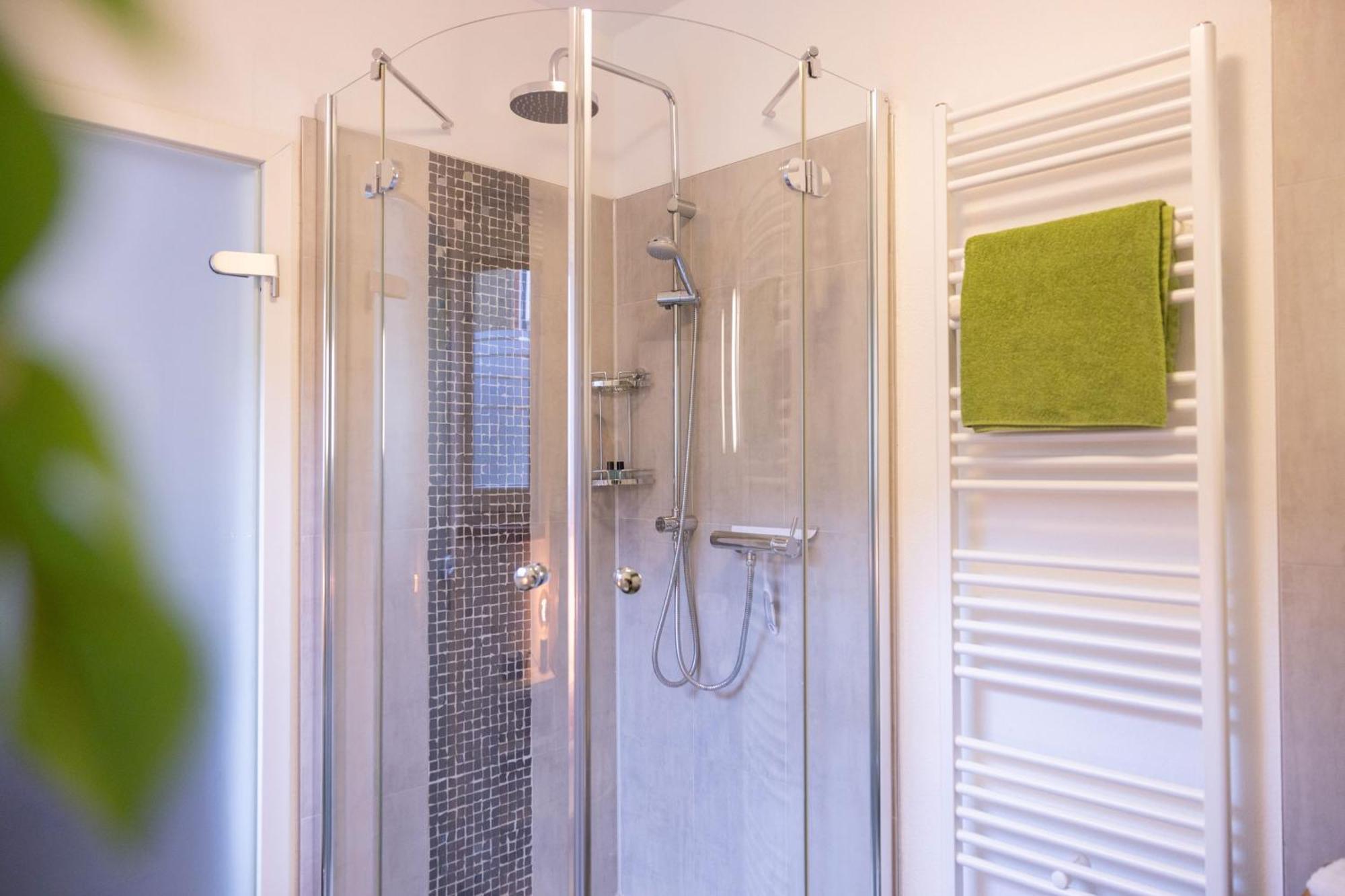 Ideal Fuer Kurze Aufenthalte - Gemuetliches 1-Zimmer-Apartment Adelsdorf Zewnętrze zdjęcie